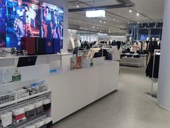 -美特斯邦威(新天地购物中心店)