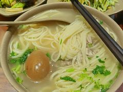 猪肘汤面-亮亮面馆(经六路店)