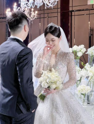 -莫小姐婚纱