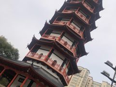 -绳金塔
