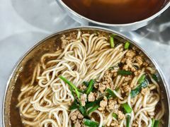 -正宗杨记普洱酸醋米线(总店)