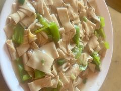 -东北菜冰城一家人