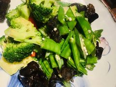山茶油炒远郊时蔬-顺承小院儿