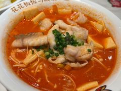 -渝是乎酸菜鱼·川渝小炒(新世界百货望京店)