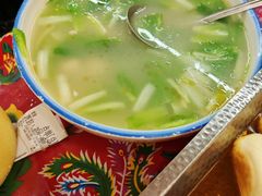 -闯关东东北农家菜(崂山石老人店)