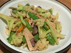 阳江小盆菜-先记烧鹅王·本地粤菜(福永店)