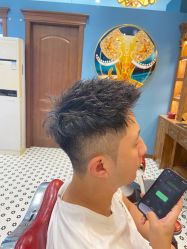 -贝勒爷专业男发