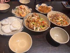 -Cuc Gach Quan Restaurant