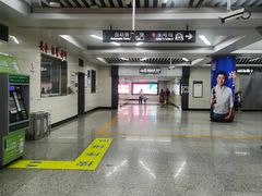 -铁西广场(地铁站)