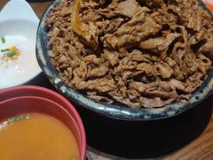 豪华五层牛肉饭-二丁目食堂(铁西星摩尔店)