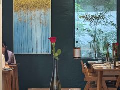 -Mark&Mars Restaurant