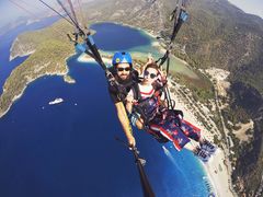 -费特希耶滑翔伞