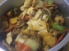-炕锅羊肉土火锅面片大王