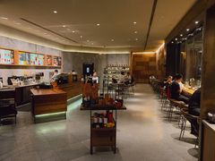 大堂-星巴克臻选(南京艾尚天地店)