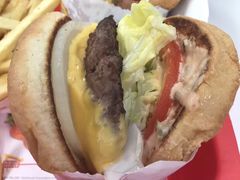 hamga r-In-N-Out Burger(Hollywood)