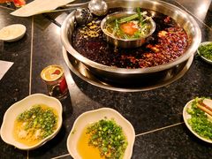 -邓莽子老火锅(中兴路总店)