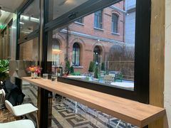 -潮一不贰·法式甜品·生日蛋糕·西式简餐(外滩店)