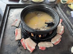 -有一锅·野生菌黑山羊腊排骨火锅(古城北门店)