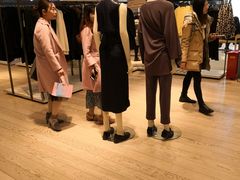 -COS(月星环球港店)