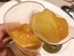-广州万富希尔顿酒店·感趣自助餐厅·金秋蟹宴生蚝海鲜刺身