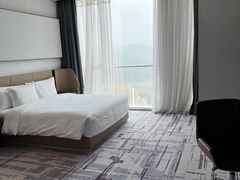 -大连星海皇冠假日酒店