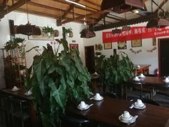 大堂-东家小院金汤酸菜鱼(南阳路店)