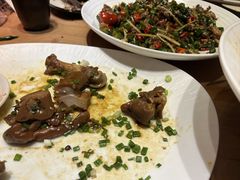 -临界音乐酒馆·小龙虾·江湖菜(华熙LIVE·鱼洞店)