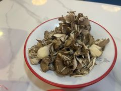 -毛辣果·贵州红酸汤牛肉火锅(西单店)