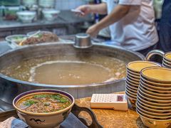 -云阿蛮云南生烫牛肉米线(奉贤路店)