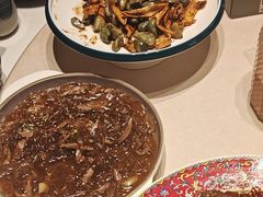 -八府香鸭·啫啫煲(华山路店)