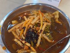 -柳州肥姨妈大骨螺蛳粉(东靖路店)