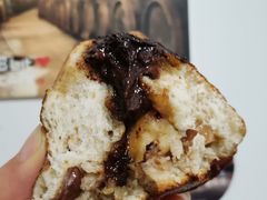 巧克力核桃碱水-富贵面包公司(运河店)