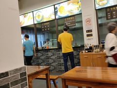 -禾诗夜市大饼油条(松江店)