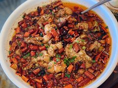 水煮牛蛙-皇朝海鲜酒店