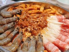 -黄记煌三汁焖锅(新佳丽江汉路店)