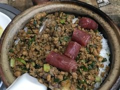 鹅乸排骨煲仔饭-阳江河堤老牌曾记美食