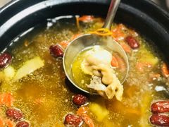 清心虫草花鸡煲-小龍鳳·港式海鲜打边炉(沙湖路店)