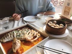 清蒸武昌鱼-莲餐厅·湖北菜·藕汤是头牌(愚园路店)