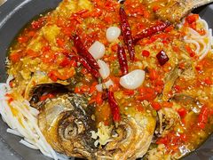 油浸鱼-堂瓦里·33年传统赣菜(第一街区店)