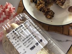 -白玉兰食品甜凤店(合生汇店)