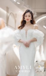 -艾米丽婚纱礼服