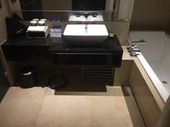 -广州天河希尔顿酒店