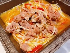 酸汤肥牛-乌记大厨餐厅