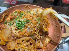 -成都你六姐·牛肉冒菜(信泰中心商场店)