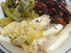 -云阿蛮云南生烫牛肉米线(奉贤路店)