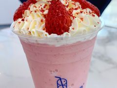 草莓富士山-ARTEASG啊T·新加坡奶茶(丹东万达店)