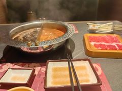 -牛YO寿喜烧·铁板烧和牛火锅自助(市府恒隆店)