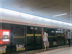 -上海体育馆(地铁站)