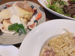 莓果奶油芝士舒芙蕾松饼-UPPER KITCHEN(延安路店)