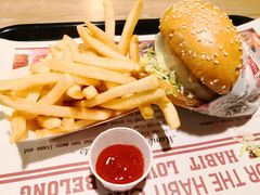 -The Habit Burger Grill 哈比特汉堡(复兴soho店)